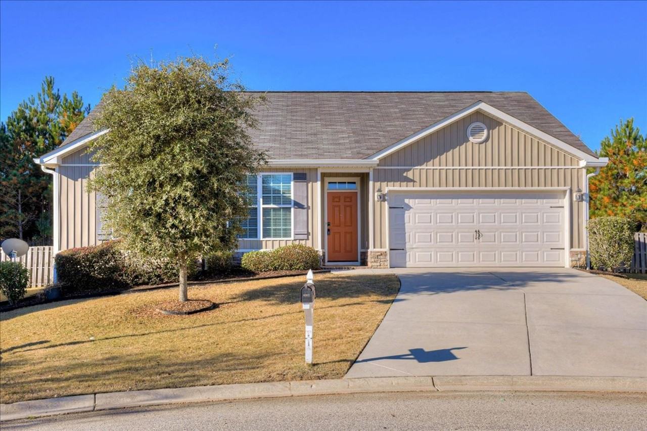 4913 Ashbrooke Way - Photo 2 of 32