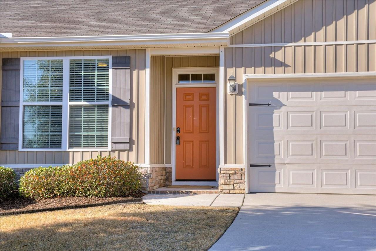 4913 Ashbrooke Way - Photo 4 of 32