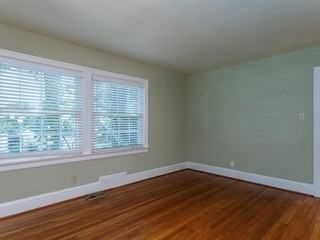 2715 Kilgore Ave - Photo 5 of 14