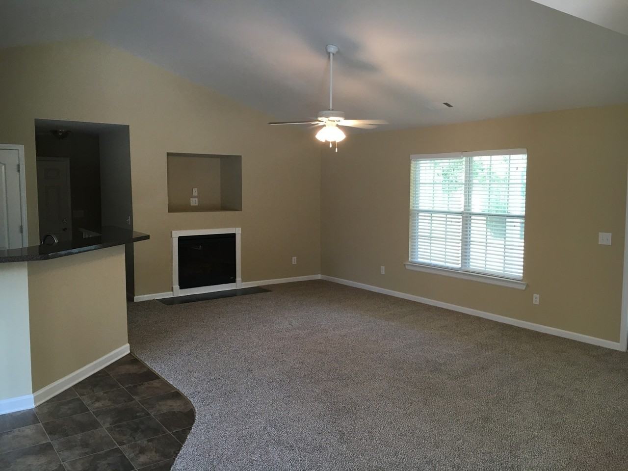 121 Breckenridge Pt - Photo 4 of 15