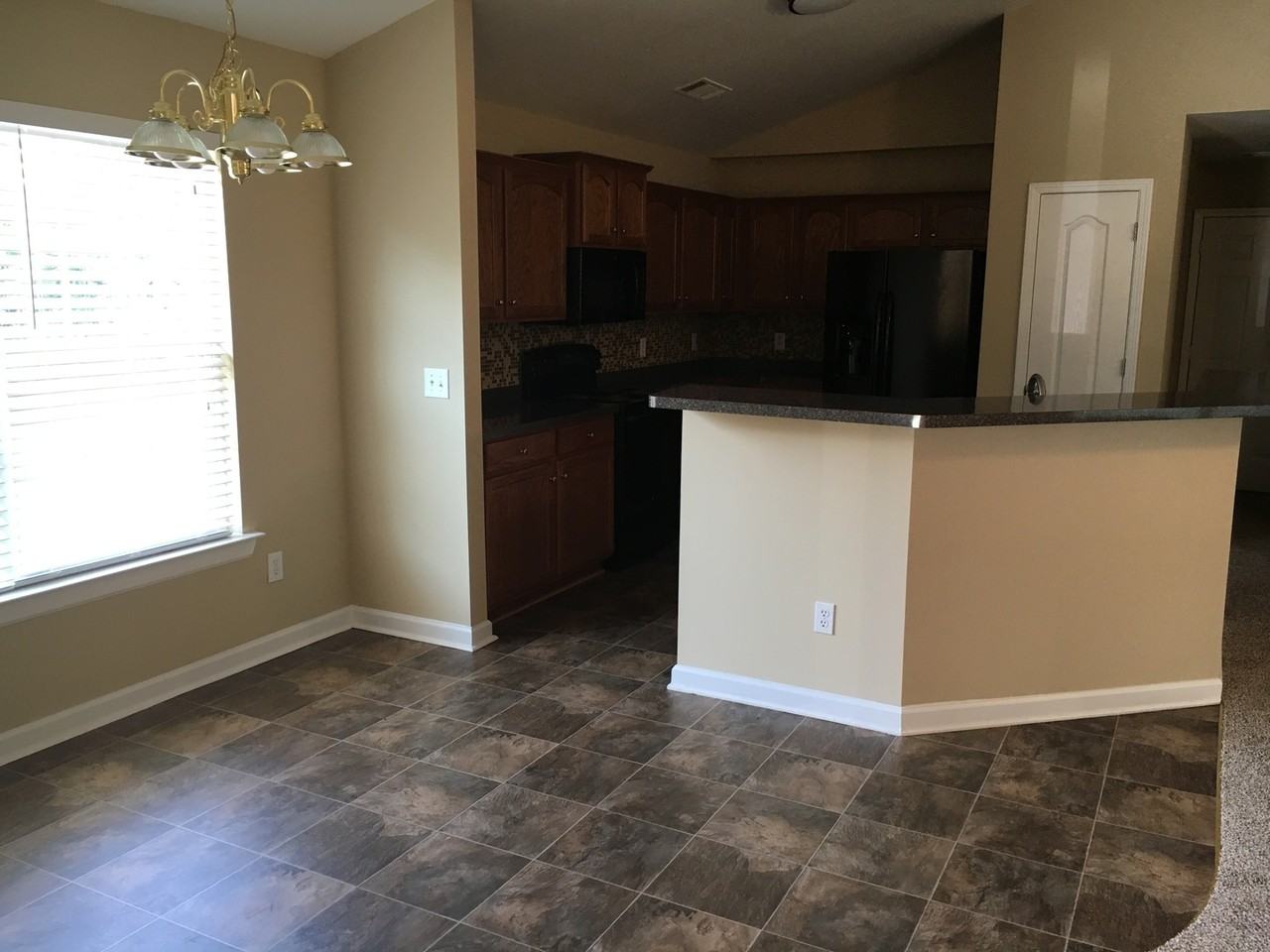 121 Breckenridge Pt - Photo 5 of 15