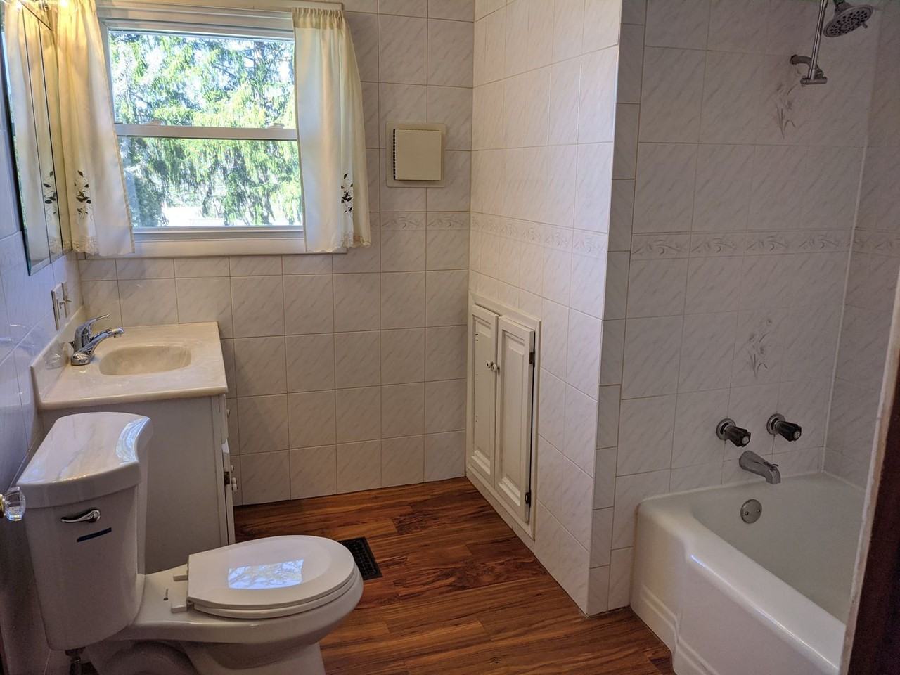 725 Chestnut St - Photo 4 of 11