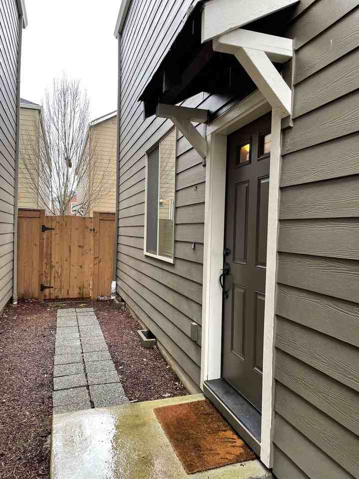 2641 Ne 130th Ct - Photo 4 of 50