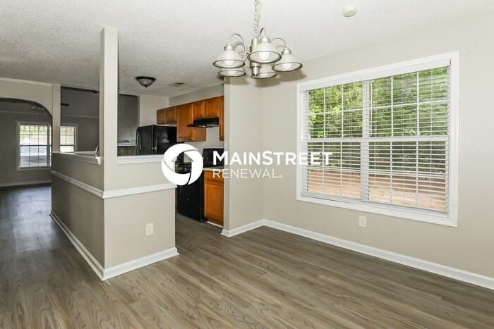 1514 N Hampton Ct - Photo 6 of 18