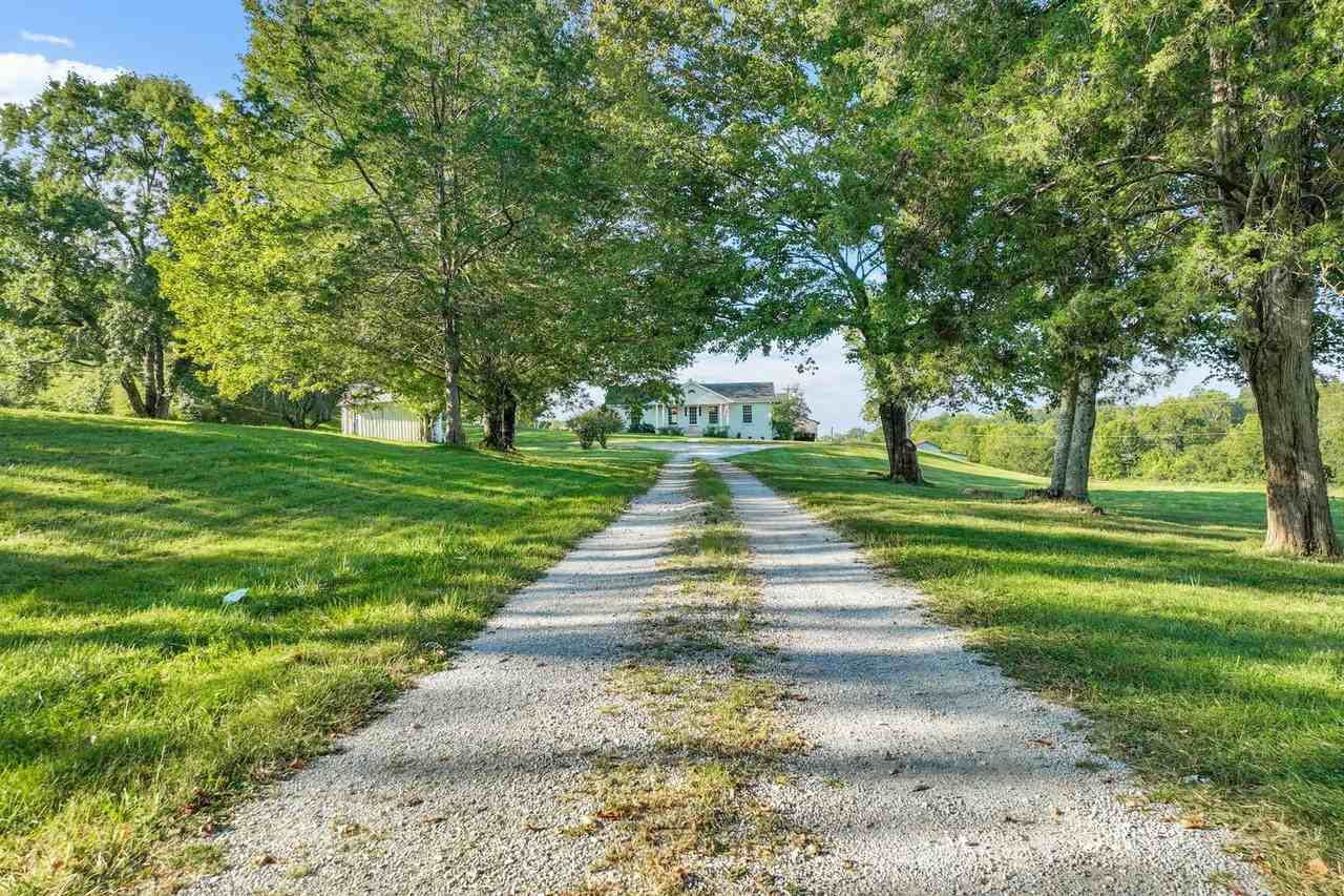 4861 Bethesda Rd - Photo 2 of 50