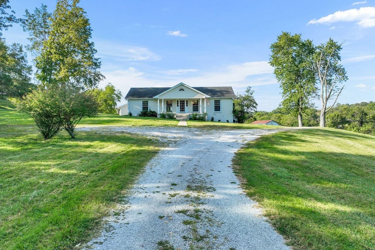 4861 Bethesda Rd - Photo 3 of 50