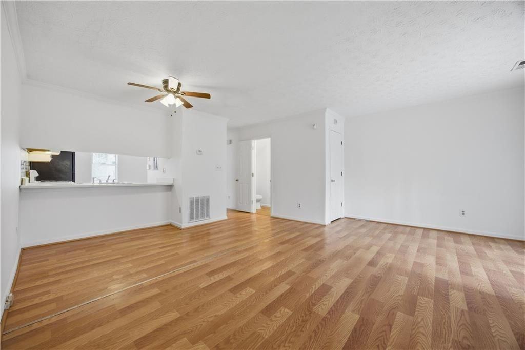 4066 Heritage Valley Ct - Photo 2 of 12