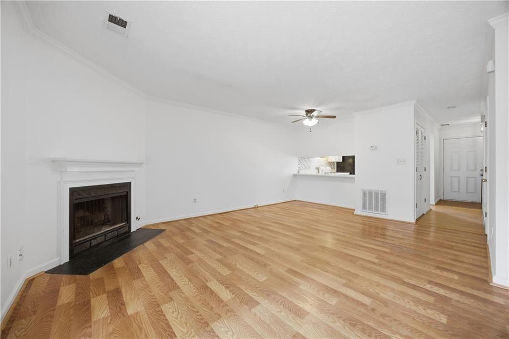 4066 Heritage Valley Ct - Photo 5 of 12