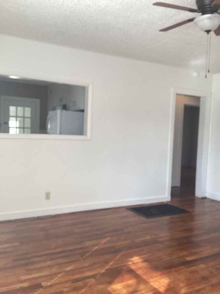 1112 W University Dr - Photo 3 of 20