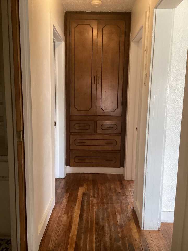1112 W University Dr - Photo 6 of 20
