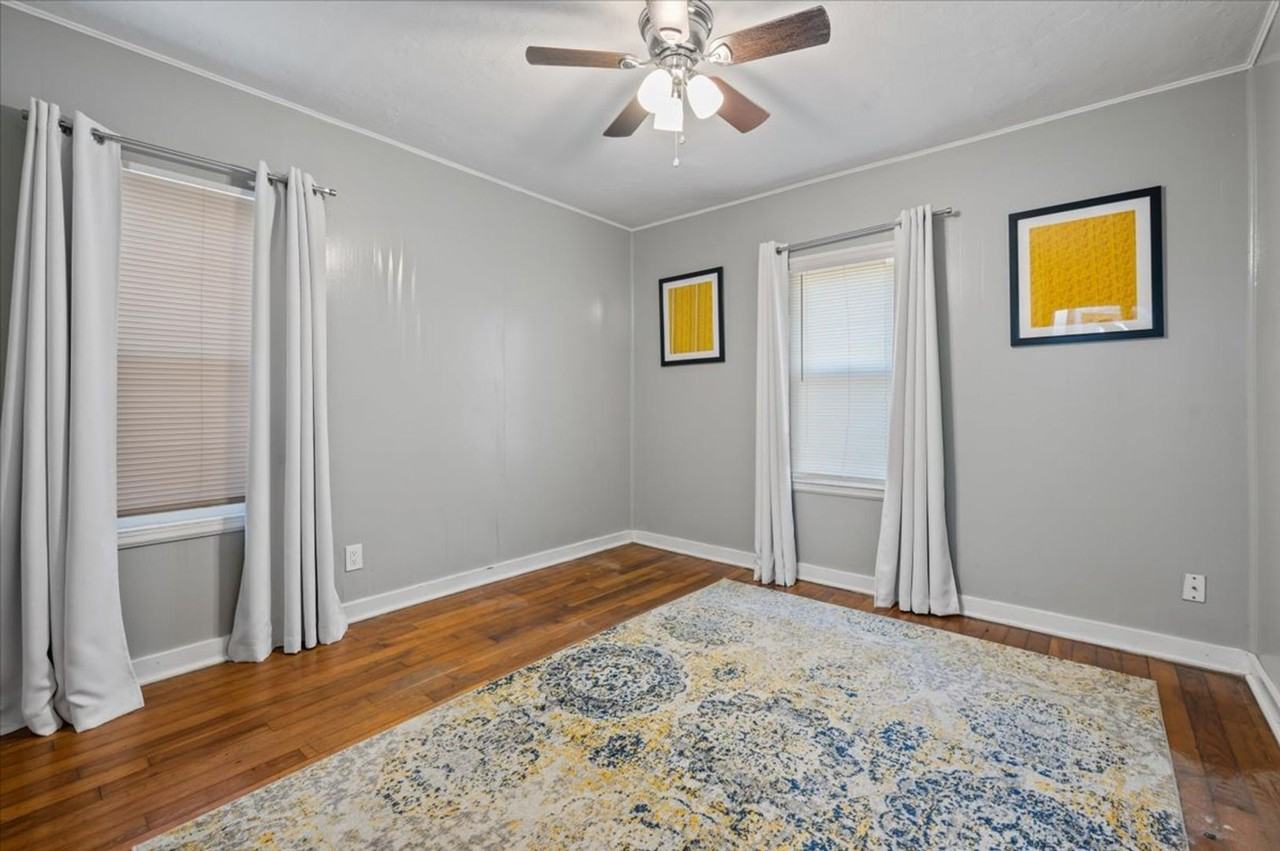 1306 E 53rd St - Photo 6 of 16
