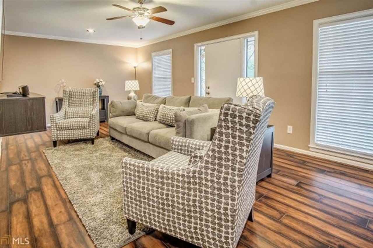 563 Mountain View Cir - Photo 6 of 19