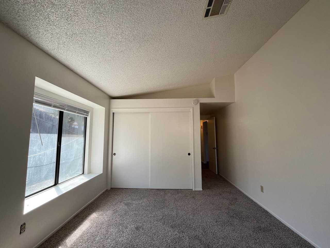 309 Oak Meadow Ln - Photo 2 of 24
