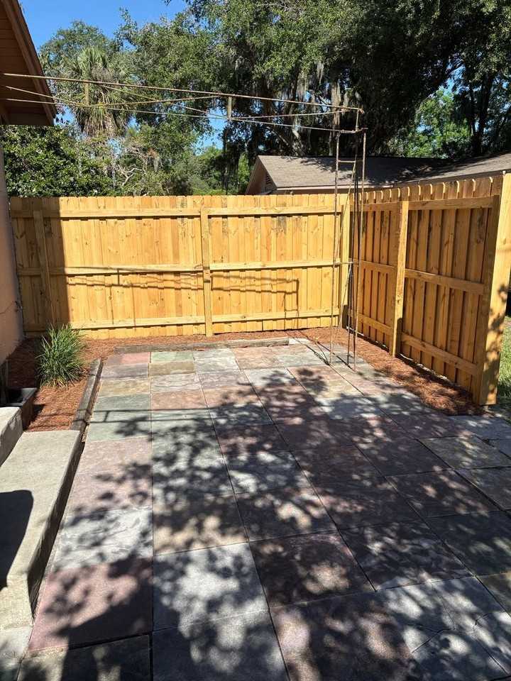 525 Bay Rd - Photo 3 of 13