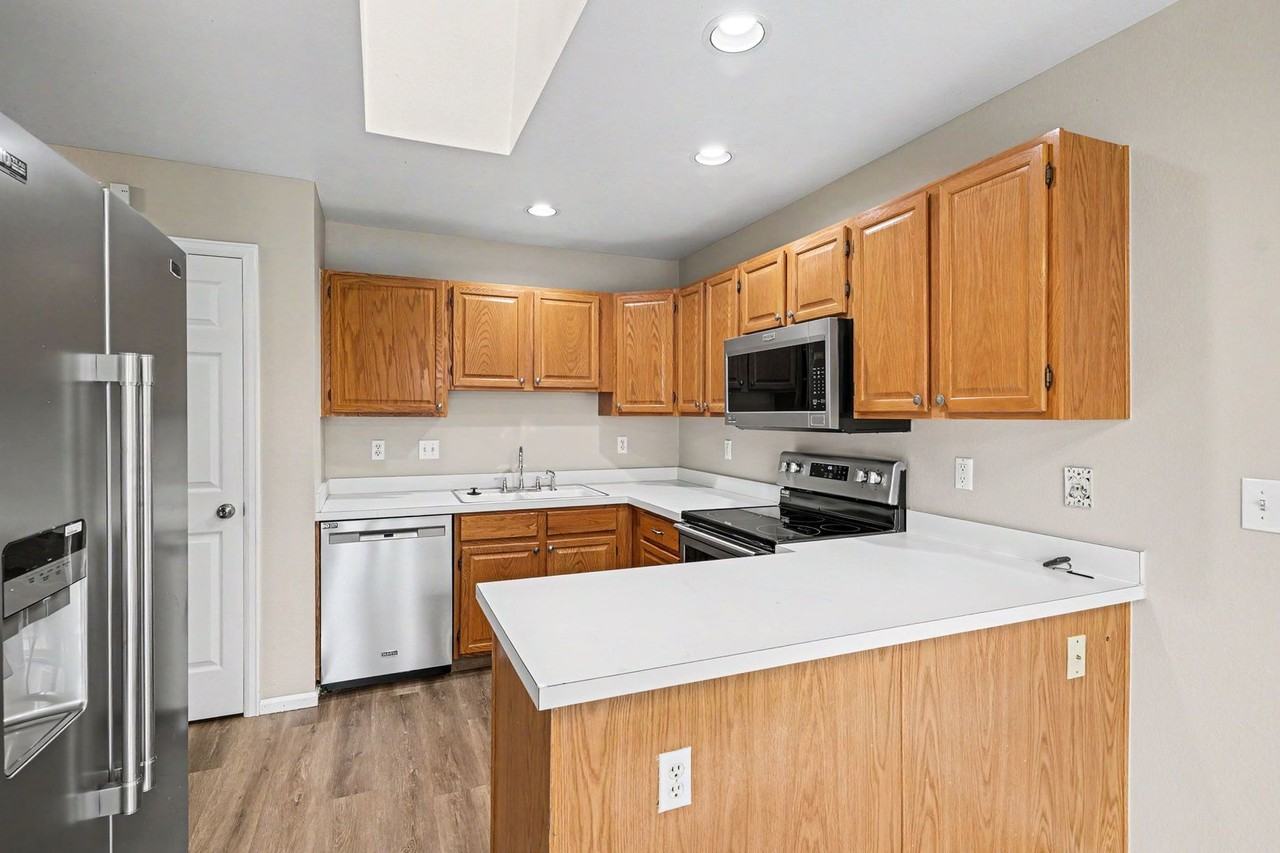 8407 S Reed St - Photo 7 of 21
