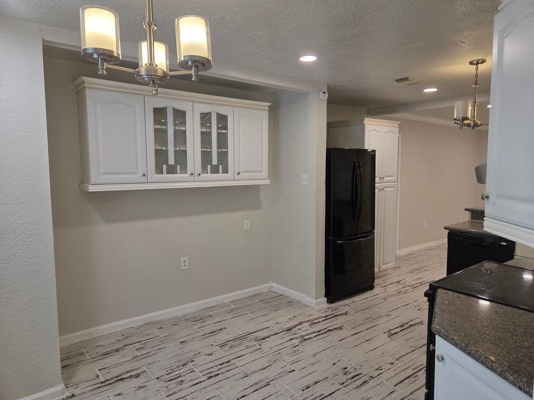 3807 Sailfish Ln - Photo 6 of 48