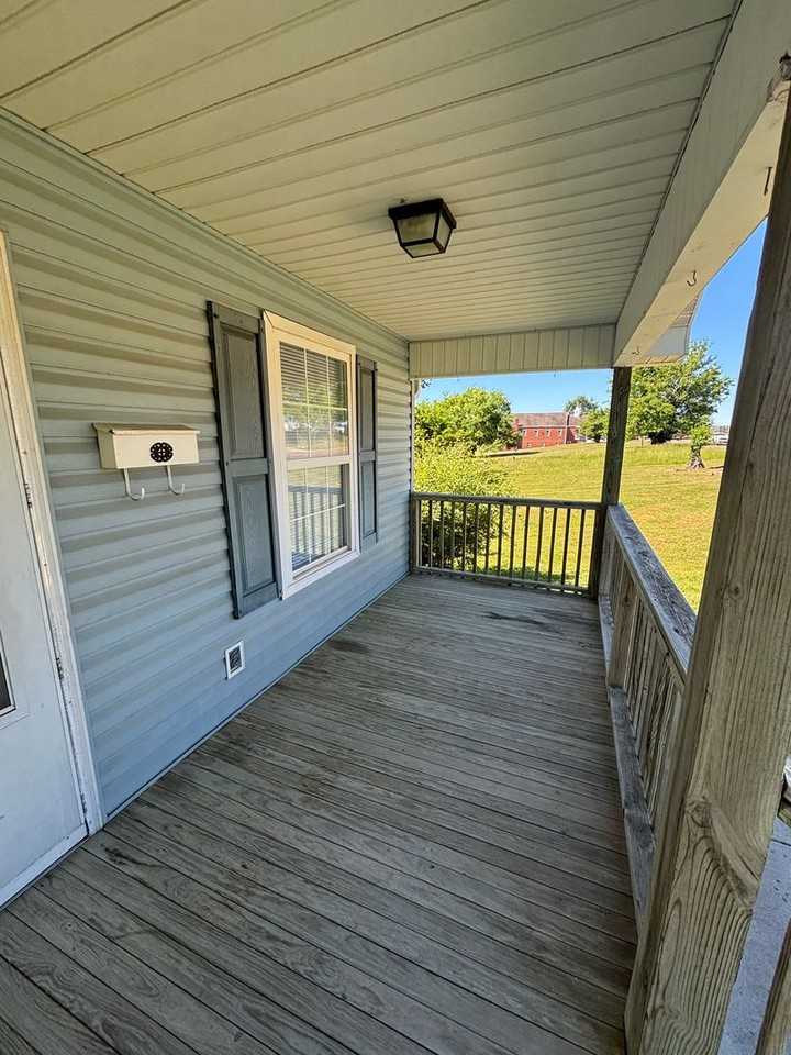 1712 Delaware Ave - Photo 2 of 33