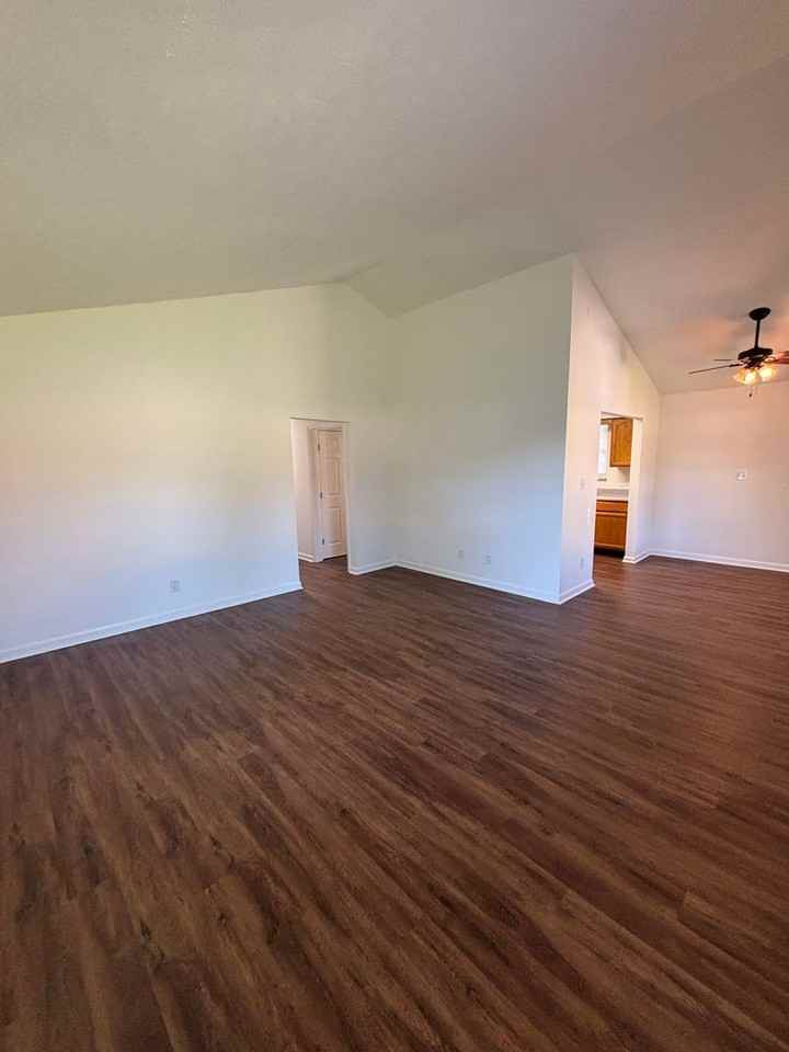 1712 Delaware Ave - Photo 5 of 33