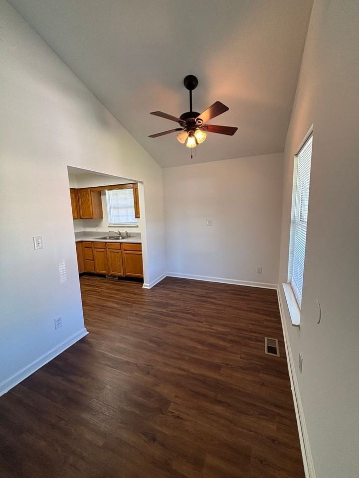 1712 Delaware Ave - Photo 7 of 33