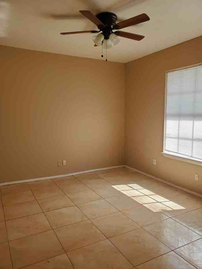 1612 Sam Houston Dr #AA - Photo 2 of 12