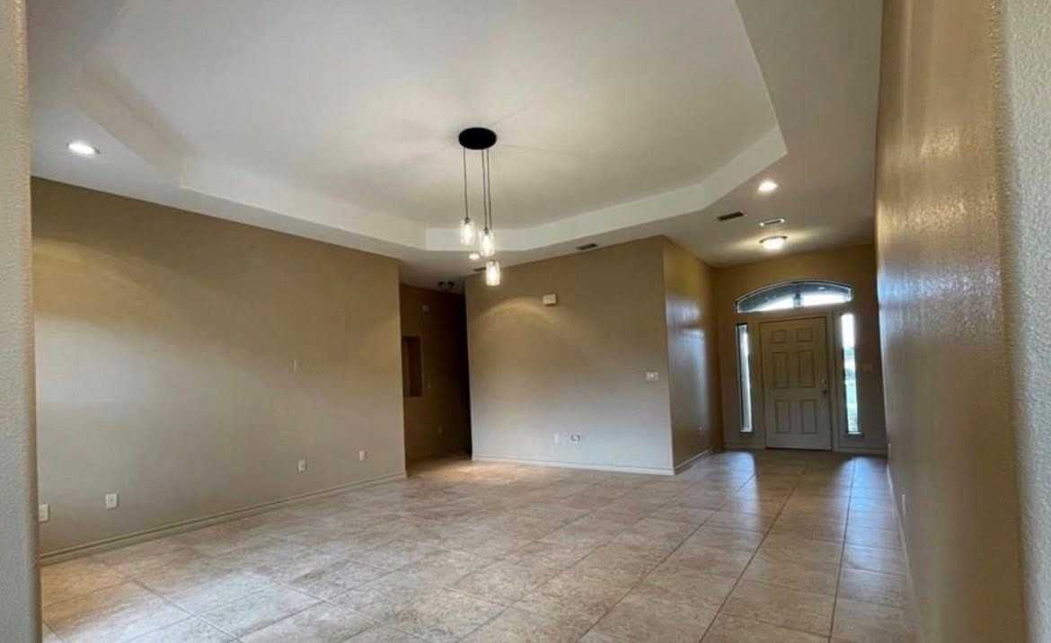 2459 Salerno Dr - Photo 2 of 4