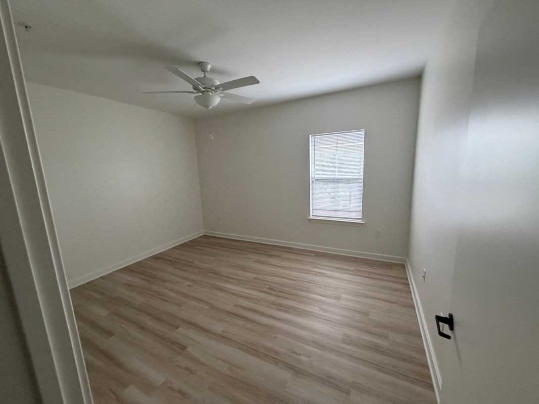 102 Hanover St ##305 - Photo 2 of 13