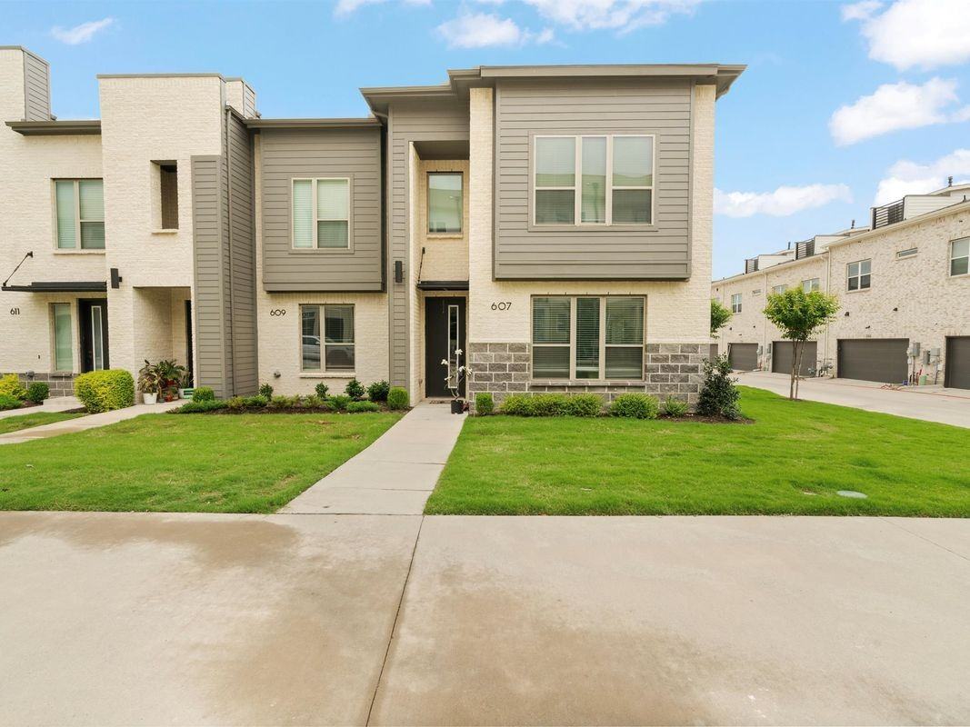607 Arapaho Dr