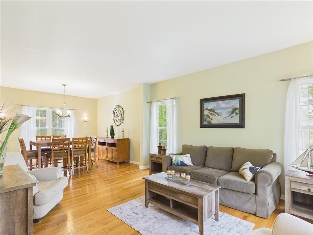 23 Beechwoods Holw - Photo 3 of 46