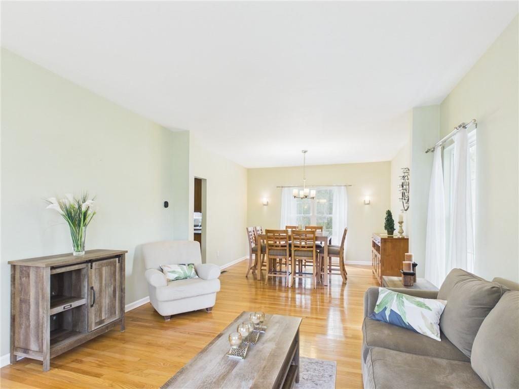 23 Beechwoods Holw - Photo 4 of 46