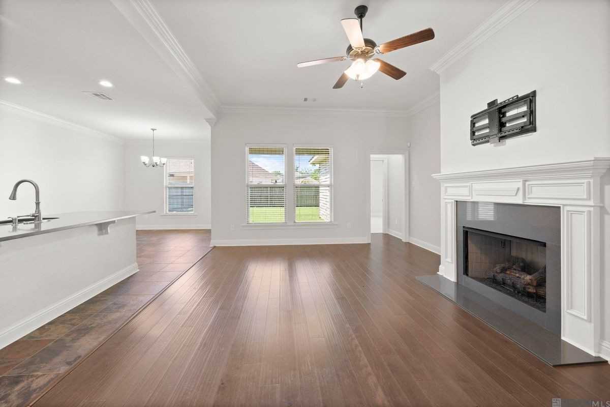471 Lake Breeze Dr - Photo 6 of 20