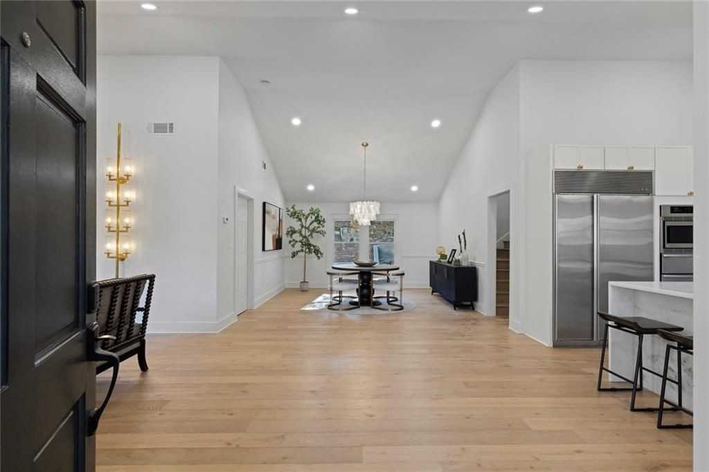 1275 The By Way Ne - Photo 3 of 48