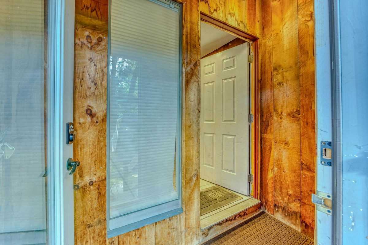 28 Condo Rd ##1 - Photo 3 of 19