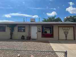 featured image of 1725 Shirley St Ne
