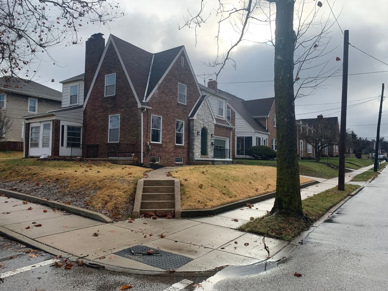 501 Hill St - Photo 2 of 30