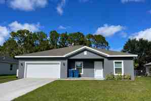 featured image of 983 Pyracantha St Nw