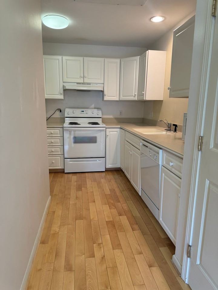 85 S Main St #11 - Photo 4 of 10