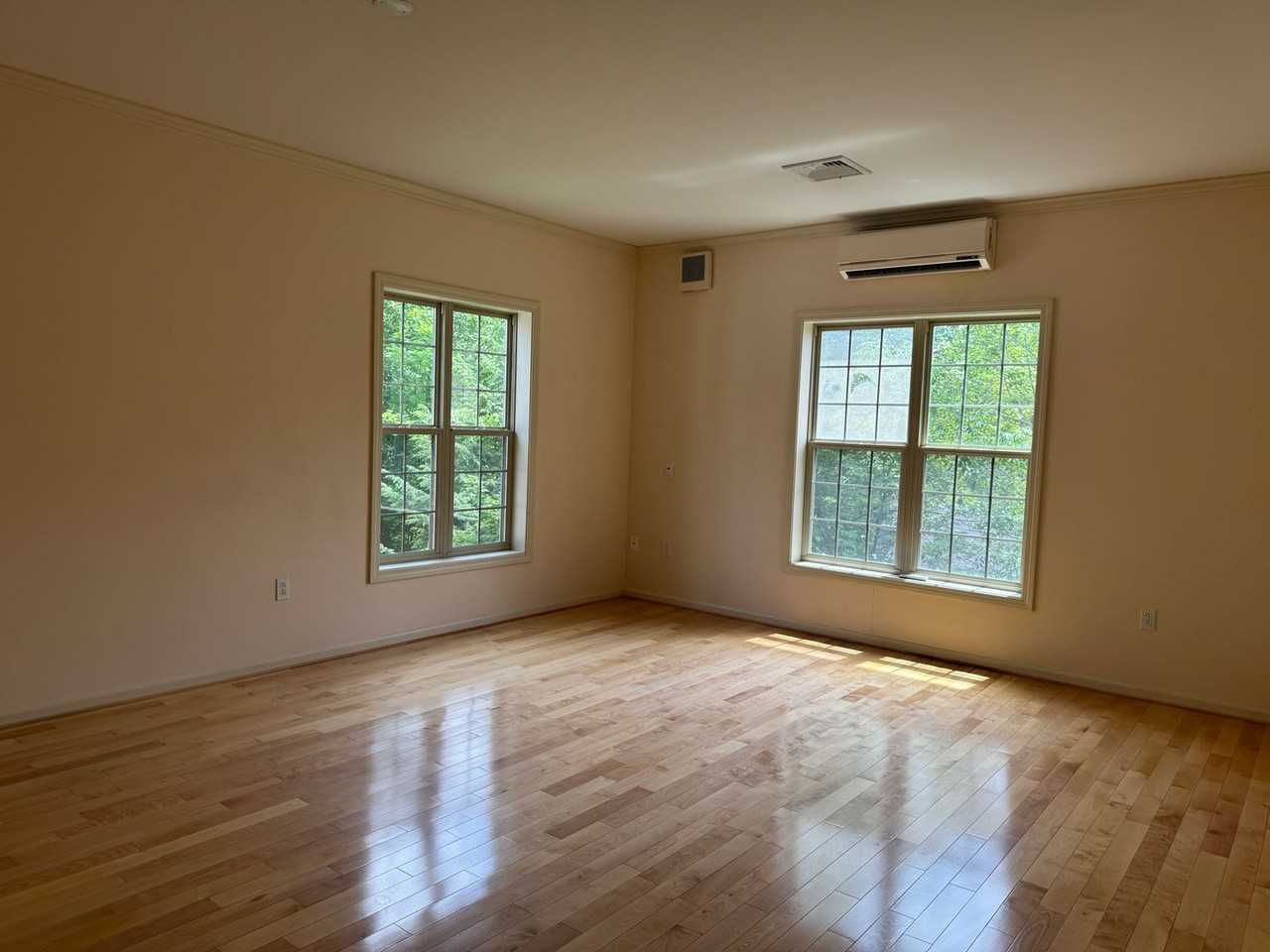 85 S Main St #11 - Photo 7 of 10