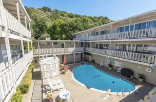 featured image of 2401 Carlmont Dr