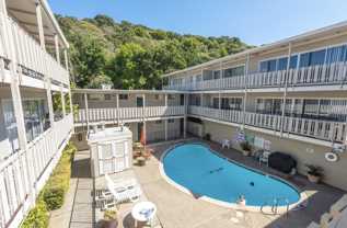 203 - 2401 Carlmont - Photo 1 of 1