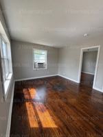featured image of 906 S High St