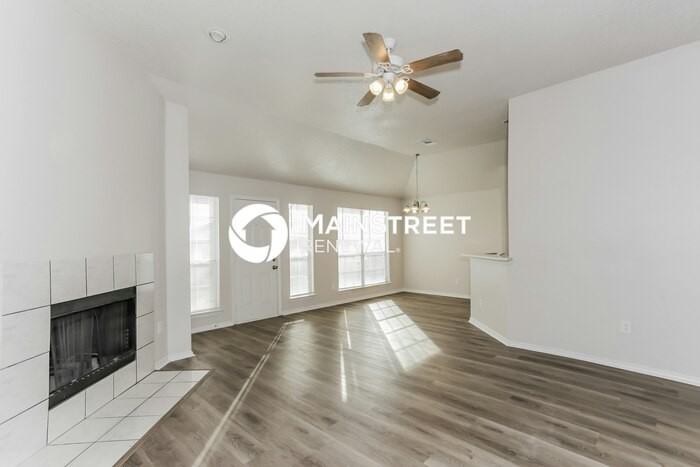 1532 Linda Ln - Photo 3 of 14