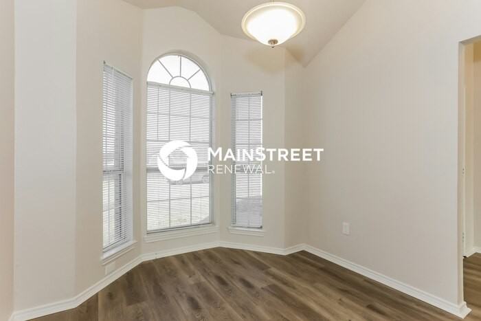 1532 Linda Ln - Photo 4 of 14