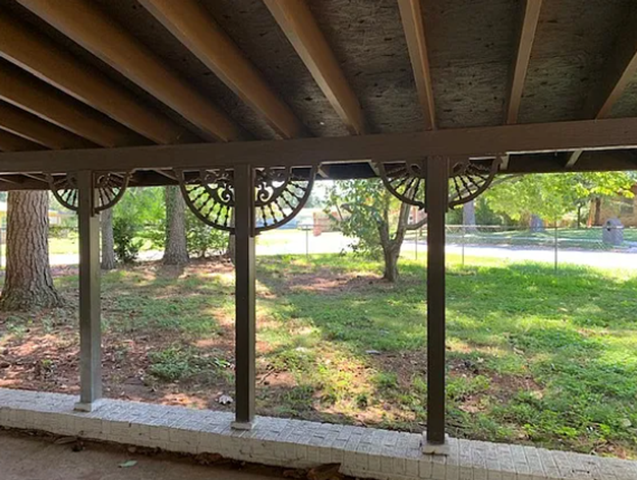 3009 Hillsboro Rd Sw - Photo 2 of 9