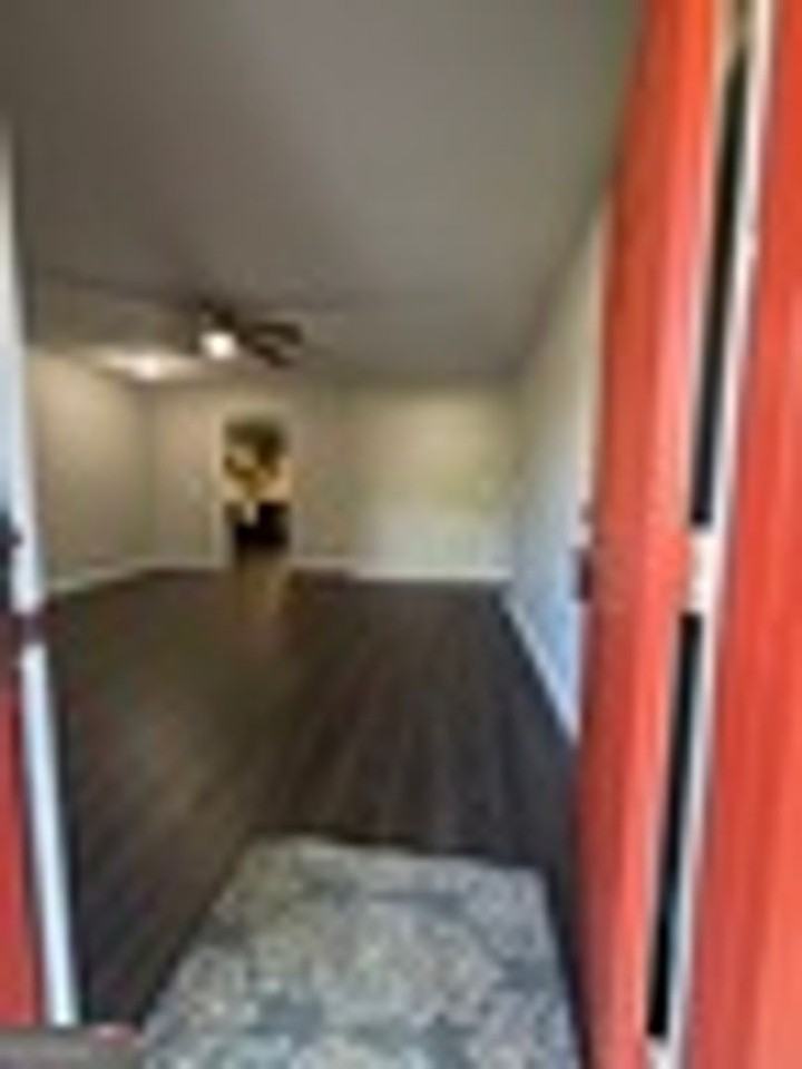 73 Talbot Ct - Photo 2 of 26