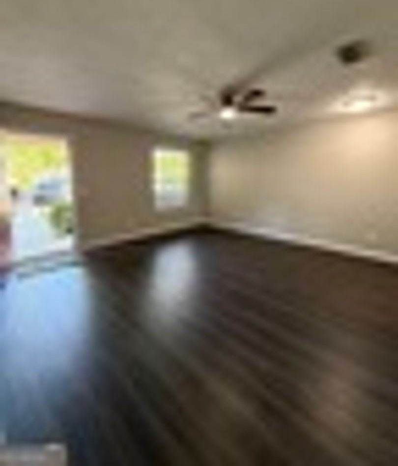 73 Talbot Ct - Photo 3 of 26