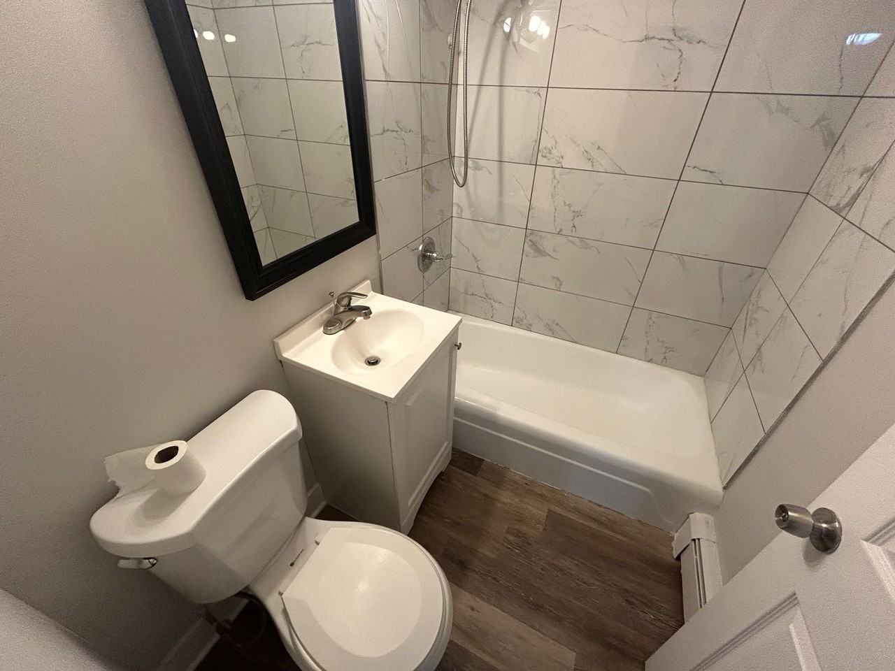 14501 Torrence Avenue - Photo 2 of 15