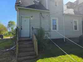 featured image of 1029 S 3rd St