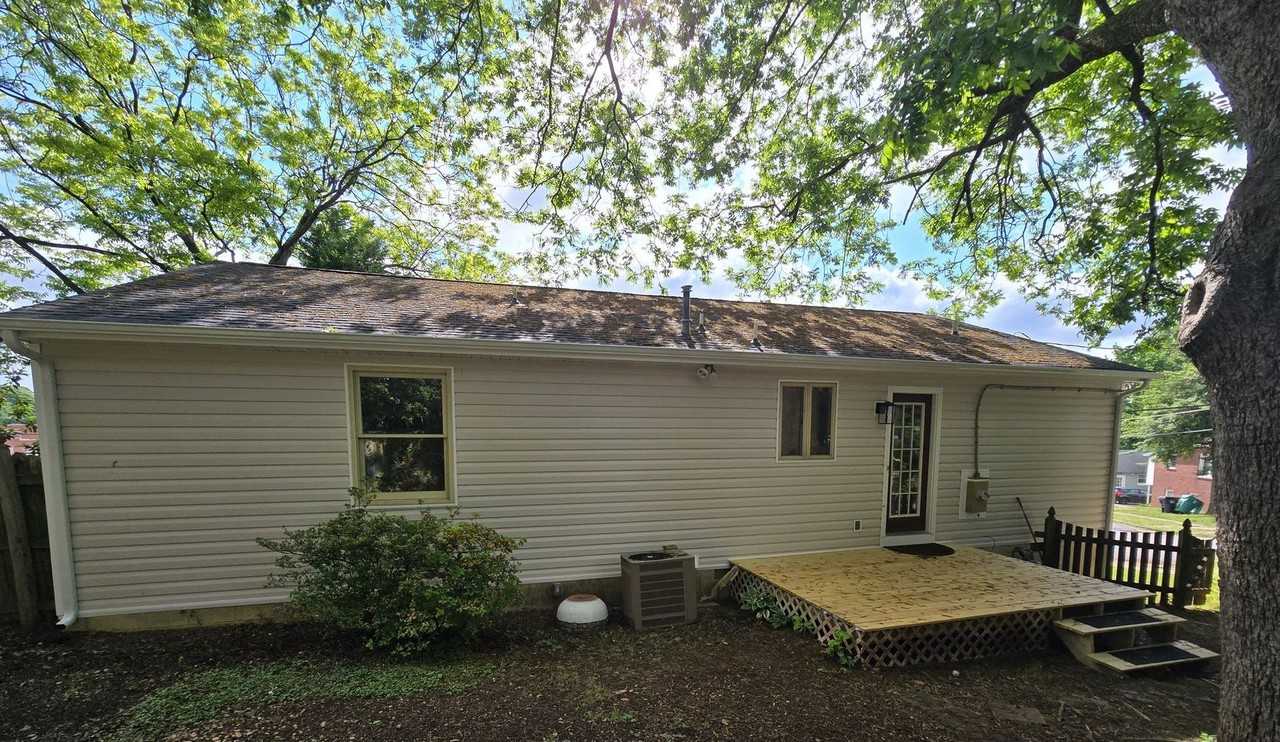 500 Floral Ave - Photo 3 of 26