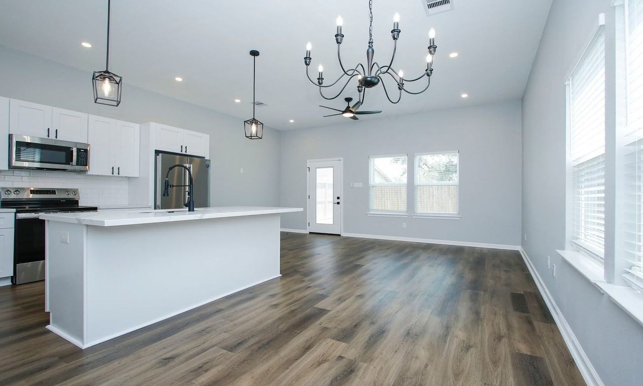 4337 Faulkner St - Photo 6 of 39