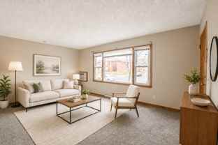2 Bed Available Now in North Madison! - Photo 1 of 1